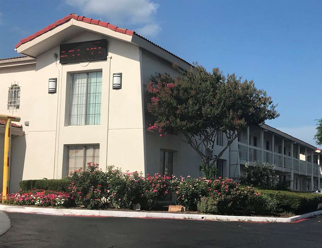Red Roof Inn Plano Exterior foto